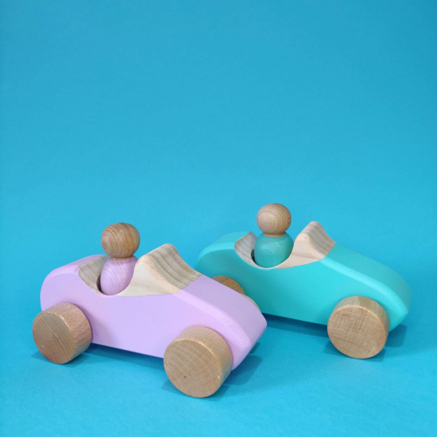 coche de madera artesanal montessori