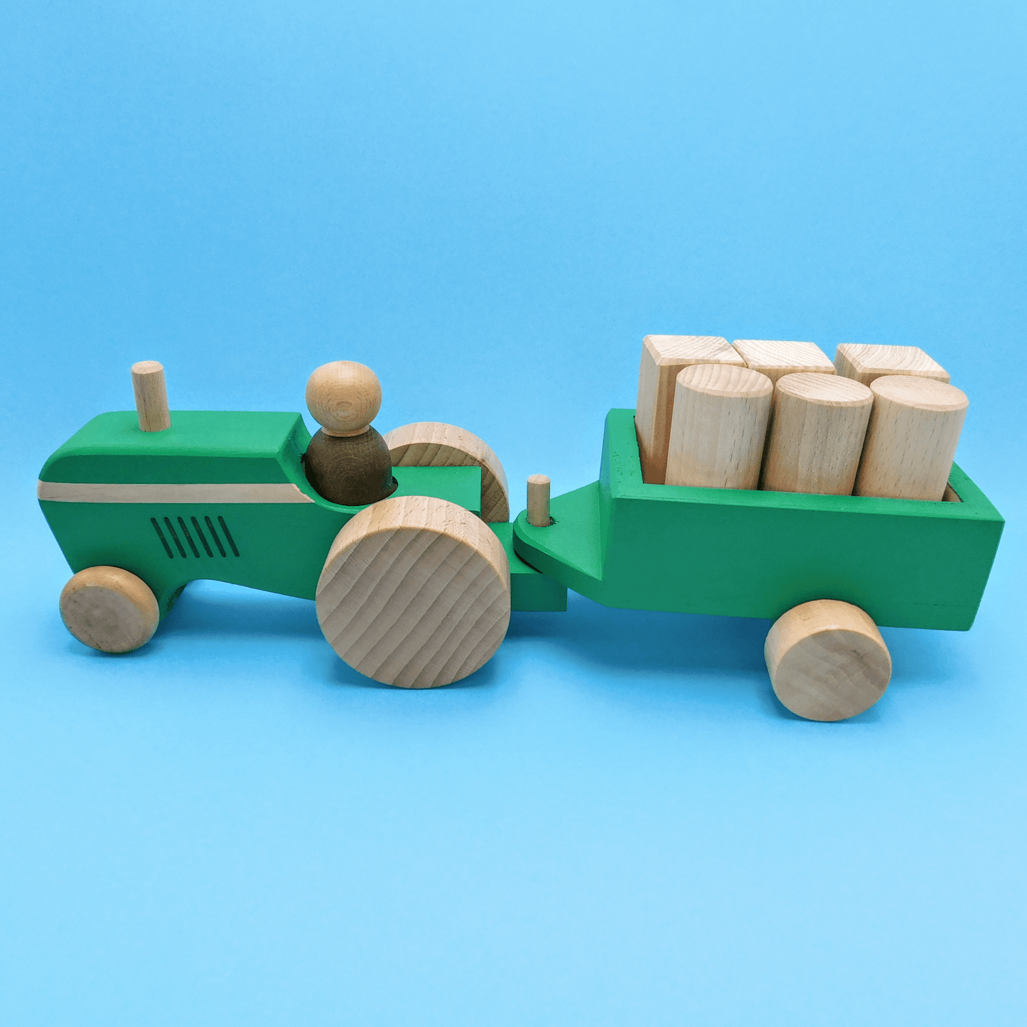 tractor de madera artesanal de juguete verde