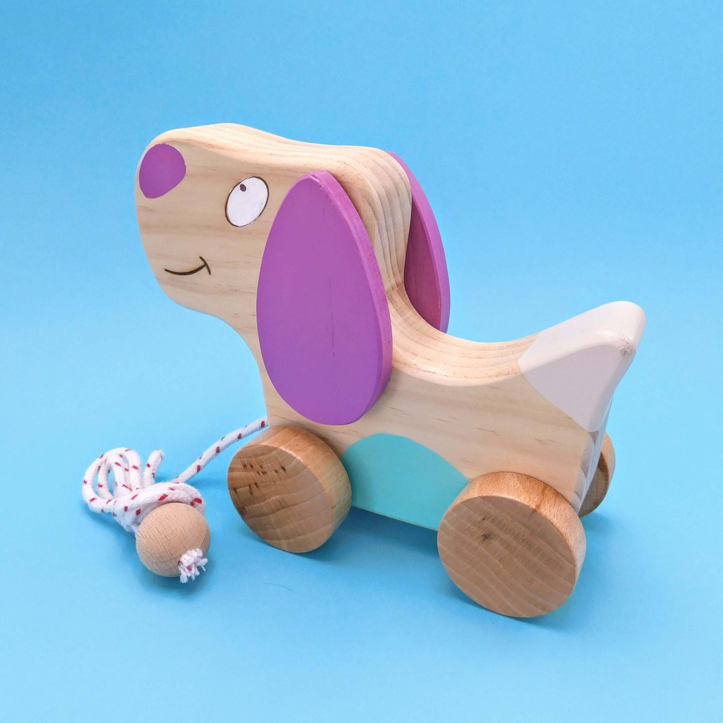 perro de madera de juguete artesanal diagonal