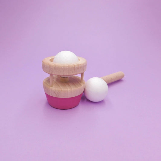 pelota voladora rosa juego tradicional