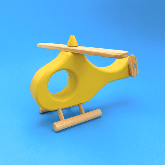 Helicóptero de madera artesanal amarillo